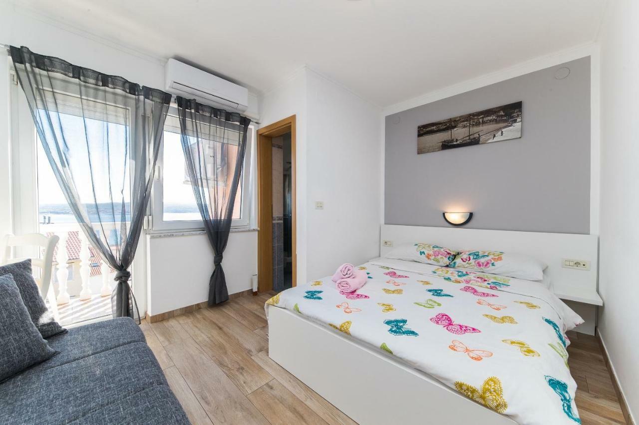 Guest House Berto Цриквениця Екстер'єр фото